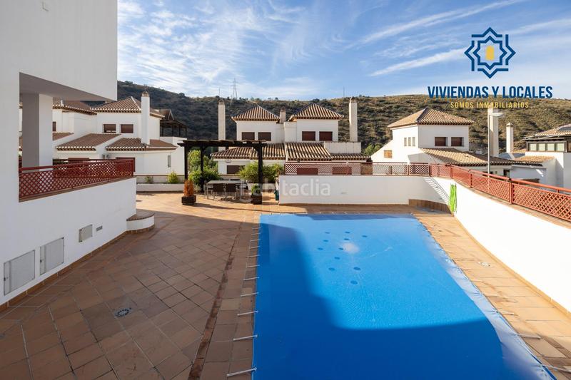 Foto d6846f63-5379-490c-87c9-9b06bb3eb4e2. Chalet in calle sala de las dos hermanas in Crta. De la Sierra Granada