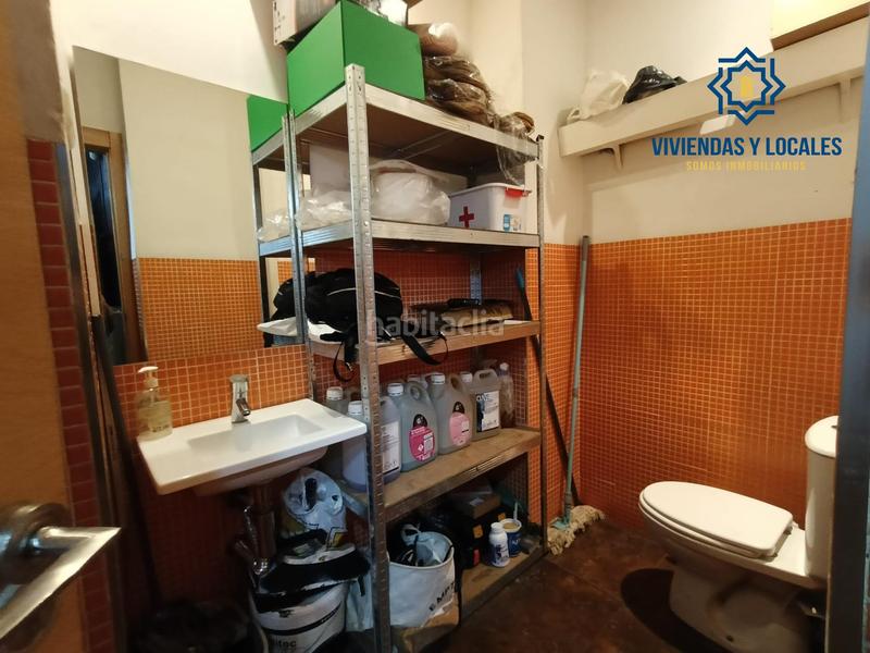 Foto 4250ca1a-4278-4f2a-991b-efc713dc81de. Alquiler local comercial traspaso negocio de comida para llevar en Granada