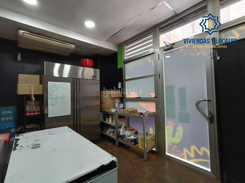 Foto f65c4961-f714-49fe-8a7c-060781d88516. Alquiler local comercial traspaso negocio de comida para llevar en Granada