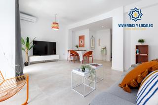 Pis  Camino de ronda. Piso amplio y luminoso en camino de ronda, junto a las flores  u