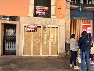 Location Local commercial à Calle  mesones 40. Se alquila edificio comercial bajo3 plantas en calle mesones, zo