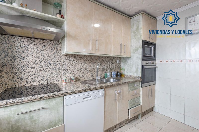 Foto 3fc414d1-5128-47ca-bc01-84498fc52f03. Casa aparellada a calle de goya 6 a Poniente Armilla