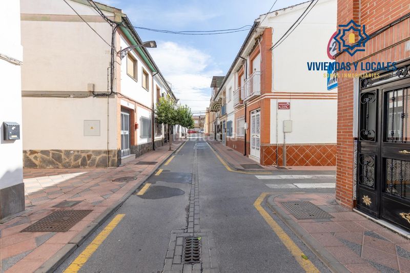 Foto 5d98c6d0-f2aa-4ef1-8e4d-8244d7738ea8. Casa aparellada a calle de goya 6 a Poniente Armilla