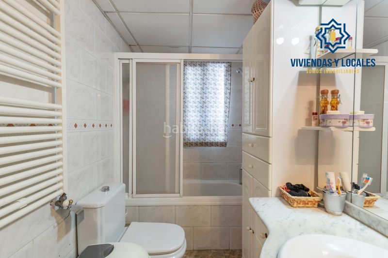 Foto 706a2c2b-b0c3-462f-9413-2b7e8d388b0f. Casa aparellada a calle de goya 6 a Poniente Armilla