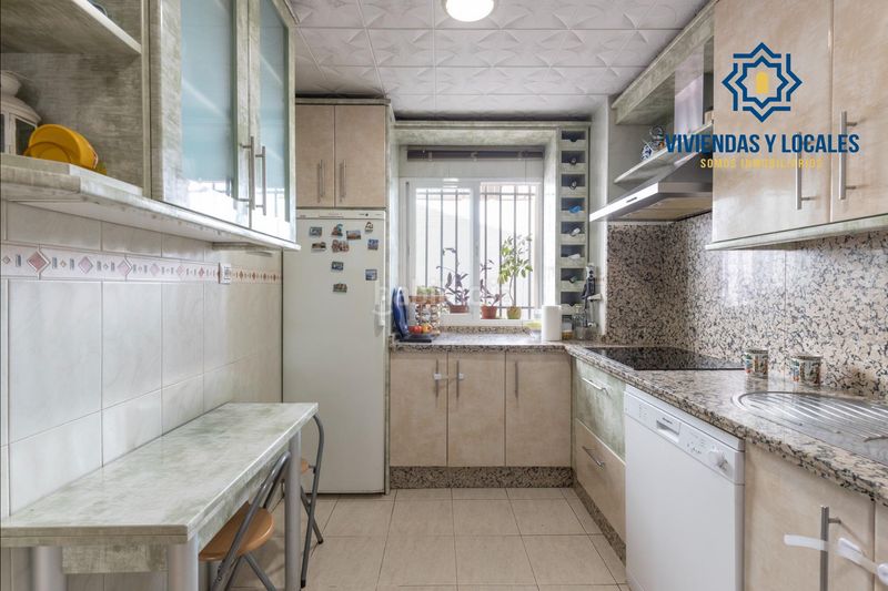 Foto aa03e72f-0919-4d8f-a3ea-bab241b21128. Casa aparellada a calle de goya 6 a Poniente Armilla