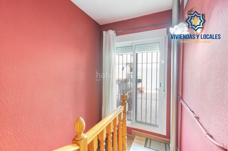 Foto ab9a0315-6da9-4e85-bbe5-b3bbc593d957. Casa aparellada a calle de goya 6 a Poniente Armilla