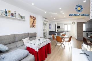 Maison jumelée à Atarfe. Casa adosada en atarfe