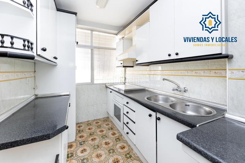 Foto ca1af791-0a98-4a18-9150-38c9a488c9d6. Piso  en isaac albeniz, junto a caleta en Plaza de Toros Granada