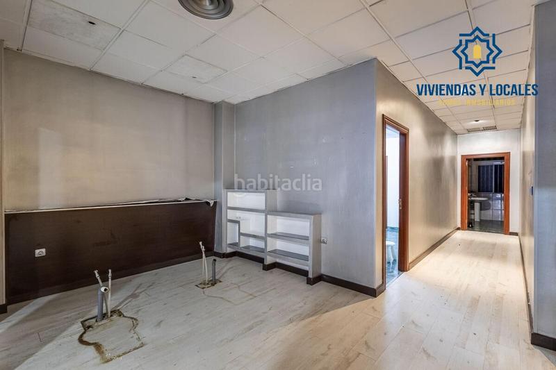 Foto aa6cd0ae-9f7c-466c-9bc8-68f97ac80924. Local comercial a Pajaritos Granada