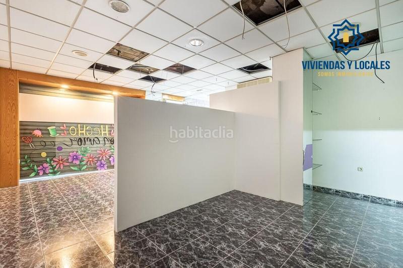 Foto b4207a74-38e0-441b-83f6-42e926d48b78. Local comercial a Pajaritos Granada