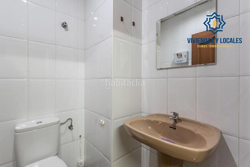 Foto c1331493-7fba-4ee1-96ab-7a22781b2983. Local comercial a Pajaritos Granada