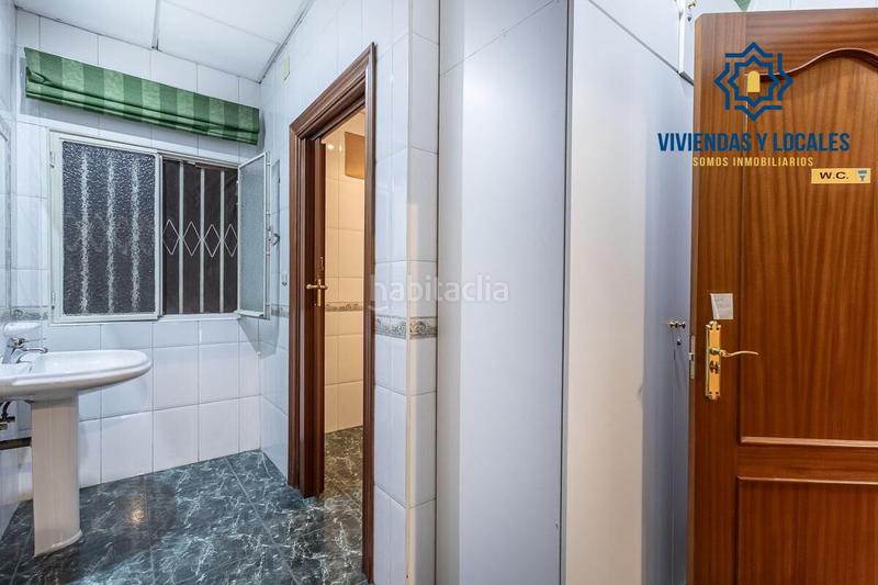 Foto f49d273b-cc03-4b13-b676-63326fe39491. Local comercial a Pajaritos Granada