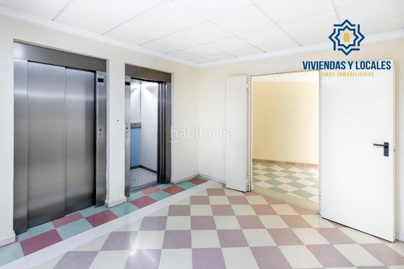 Foto 03aafa9a-8b51-4fe7-abb9-0fabb2bcf952. Estudio  en venta zona de bola de oro en Camino de los Neveros - Serrallo Granada