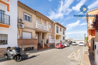 Casa adossada  Calle guadalete (ch). Venta de magnífica casa adosada en las gabias gabia chica