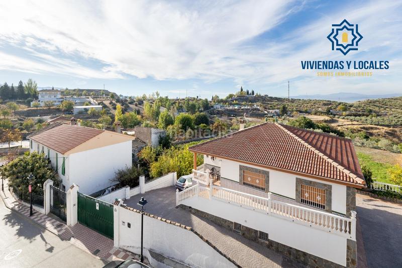 Foto 47f04a9a-a9b8-4ac0-8dd9-6242a03bbd40. Casa aparellada amb aparcament a Alfacar