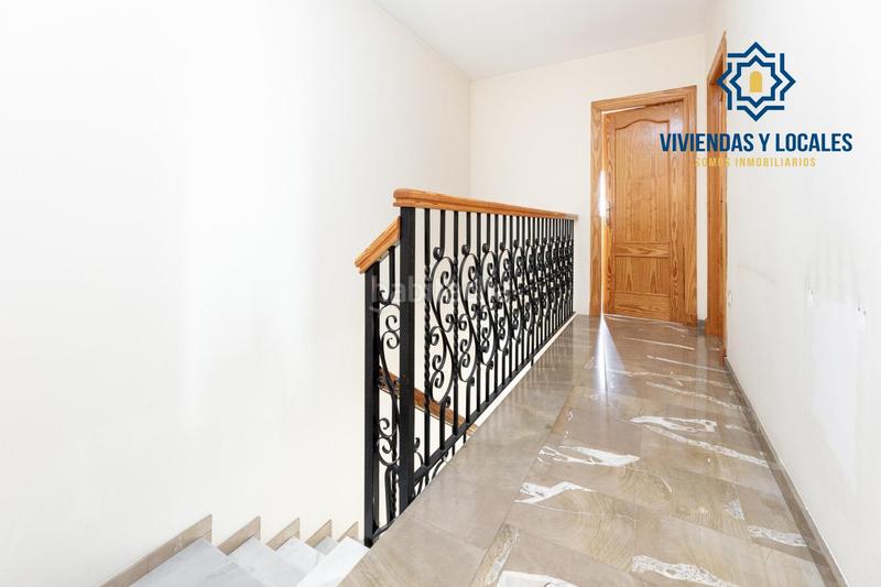 Foto 5507c94f-14c5-4048-a87c-bcc6d11b1ad7. Casa aparellada amb aparcament a Alfacar