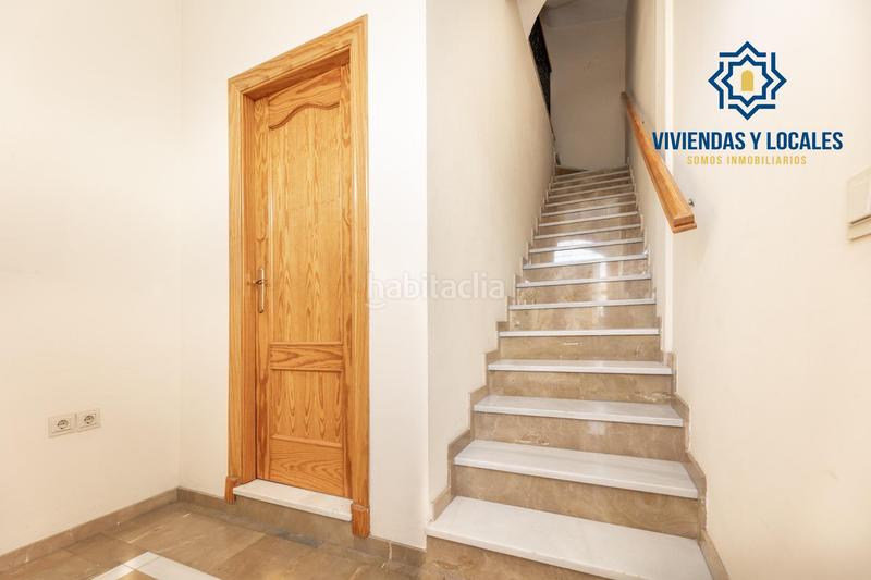 Foto 648f5dd0-1673-4b4c-ae09-51380a0408f6. Casa aparellada amb aparcament a Alfacar