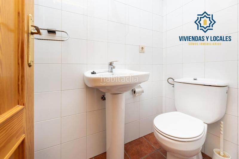 Foto d9661a6a-8338-4006-925d-0a83b77e15b8. Casa aparellada amb aparcament a Alfacar