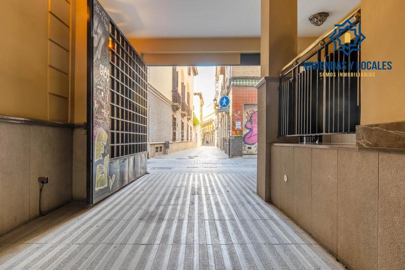 Foto 88ba4f43-29b3-4ddc-b02d-fcd6341037c9. Appartamento con riscaldamento parcheggio in Centro - Sagrario Granada