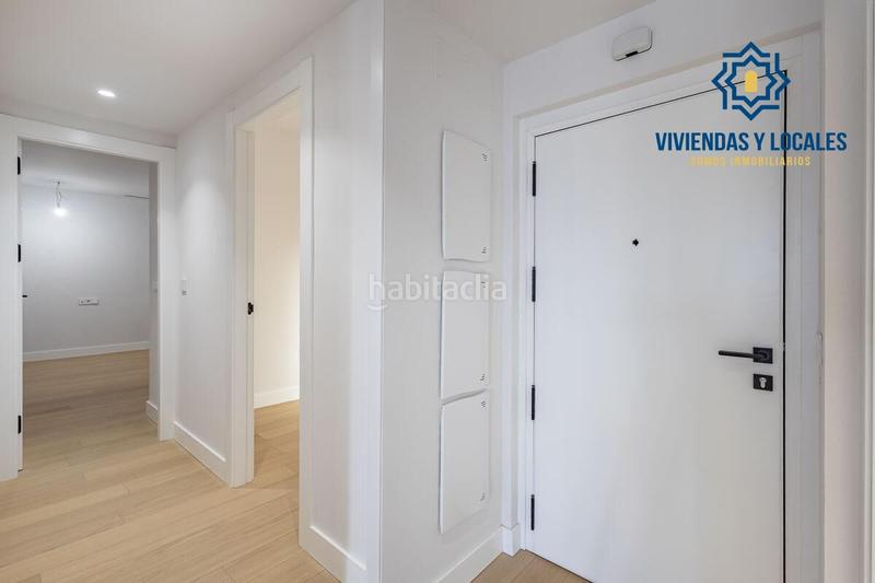 Foto 354a2f6f-831c-4c8a-b54c-2c7f6db6608a. Piso horno de vidrio 14 e en Barrio de Albaicín Granada