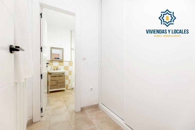 Foto 23ff7863-14af-47b1-87f7-1927f43a118e. Apartamento venta de apartamento con licencia turística junto a gran vía en Granada