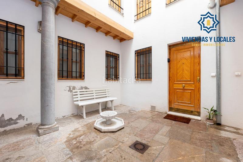 Foto 44ddf28c-3914-4f24-b502-264a6801c723. Apartamento venta de apartamento con licencia turística junto a gran vía en Granada