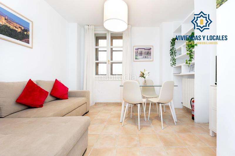 Foto f5943785-2a58-4241-a3ae-e7867b90de50. Apartamento venta de apartamento con licencia turística junto a gran vía en Granada
