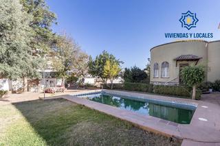 Chalet en Residencial Triana - Barrio Alto. Chalet en los chopos, las gabias