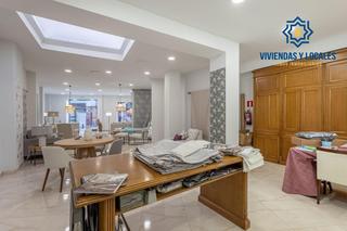 Edificio  Calle de los frailes. Oportunidad junto a recogidas