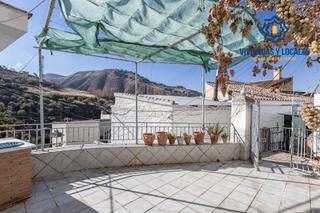 Haus in Monachil Pueblo. Casa independiente en monachil, acceso a los cahorros