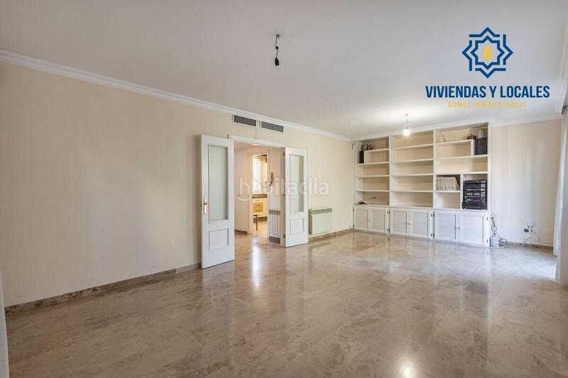 Foto 232c6f63-4a3d-4898-a370-1ef02cdaf2d3. Casa  , junto al cc nevada. en San Miguel Armilla