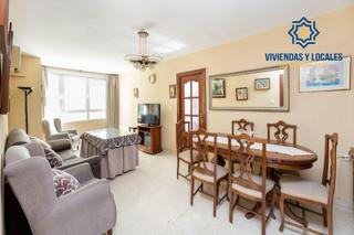 Piso en Bobadilla. Oportunidad única en la chana, granada!