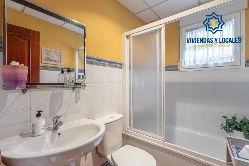 Foto 3719f493-5ba4-4e63-baf2-fe1428ed58b3. Casa amb aparcament piscina a Peligros