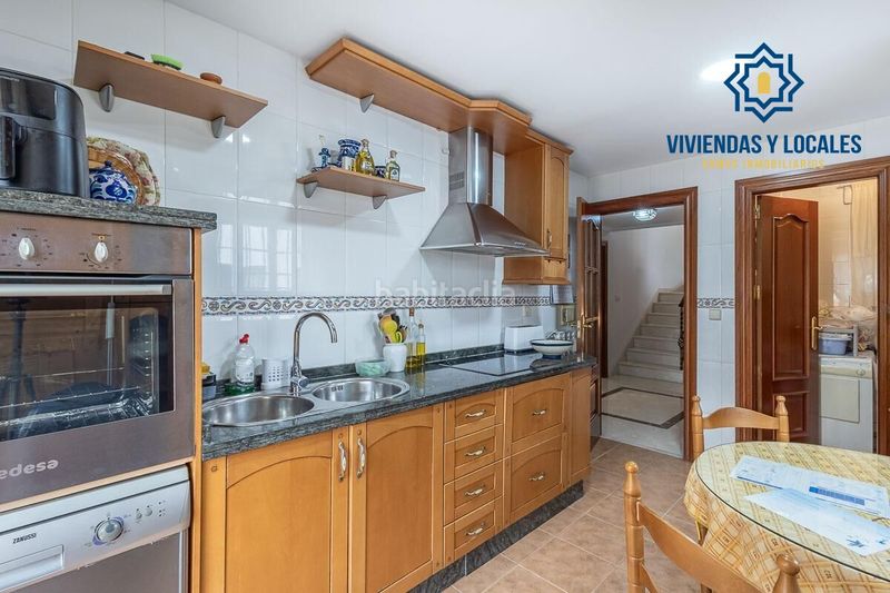 Foto 67259453-666b-4d0a-a90a-f6e453e16e2d. Casa amb aparcament piscina a Peligros