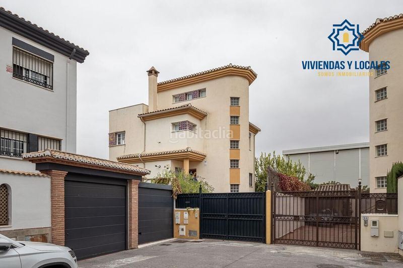 Foto c165b104-8f65-455c-aca5-0a26c9a70957. Casa amb aparcament piscina a Peligros