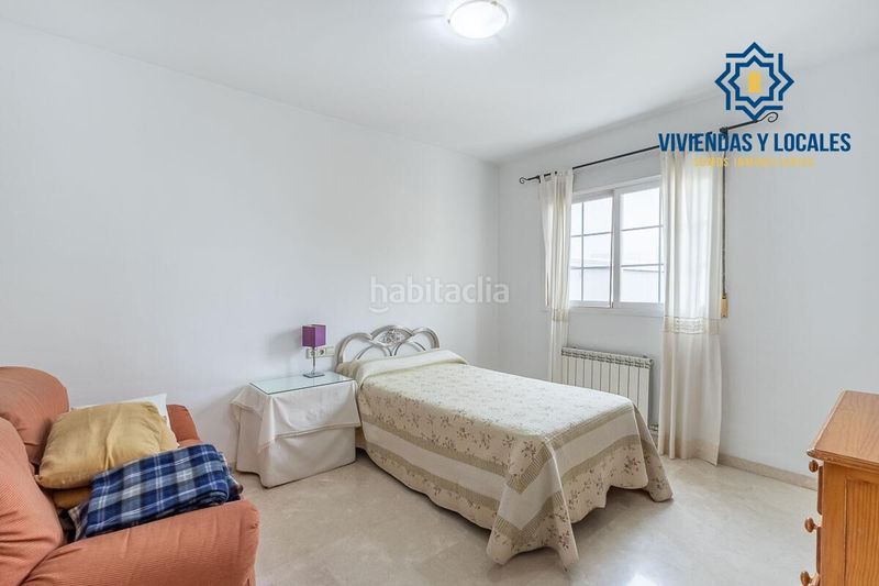 Foto ea8627cf-d7e7-40bc-a55f-bbb675e87d66. Casa amb aparcament piscina a Peligros