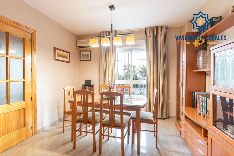 Foto edd1ca63-0e16-4a43-b1eb-c117136ef16d. Casa adossada amb aparcament a Maracena