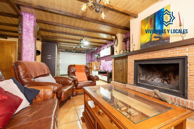 Foto 04fb59a0-abda-488e-9aff-df8025bf796a. Casa amb aparcament piscina a Cúllar Vega