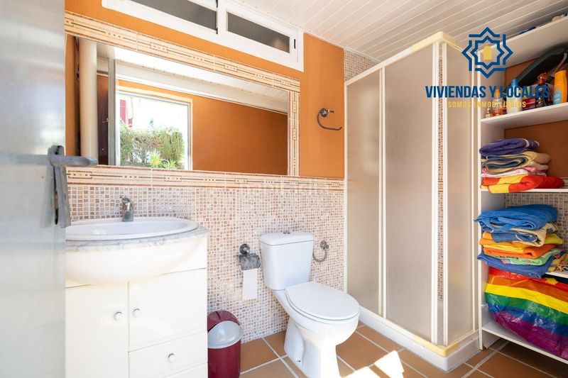 Foto 0c6715c8-271b-4f48-be12-0c775721cad1. Casa amb aparcament piscina a Cúllar Vega