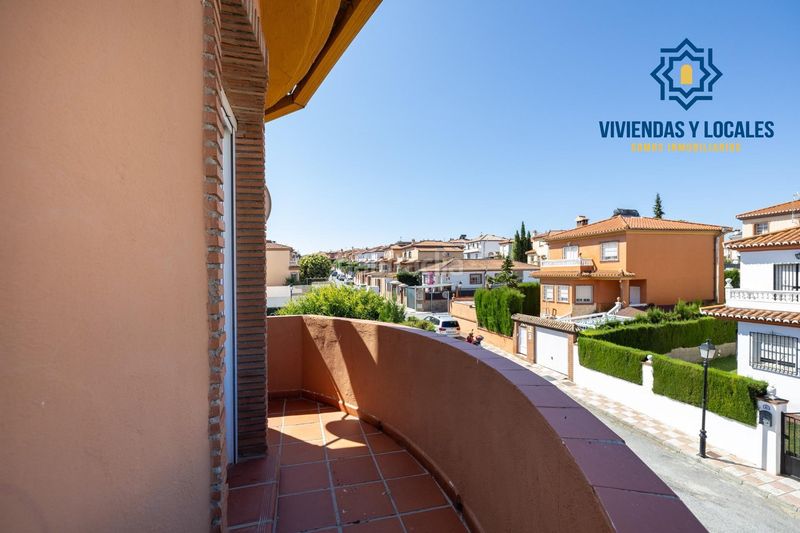 Foto 4cf1f7c4-f6ce-49bc-8f99-db2bdbee38d2. Casa amb aparcament piscina a Cúllar Vega