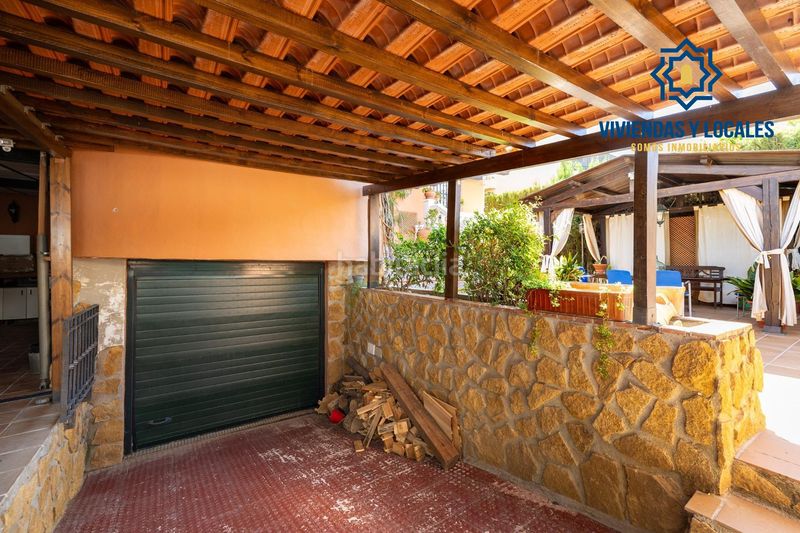 Foto 551a593d-9599-4e7e-bb08-c738b7a38d9a. Casa amb aparcament piscina a Cúllar Vega