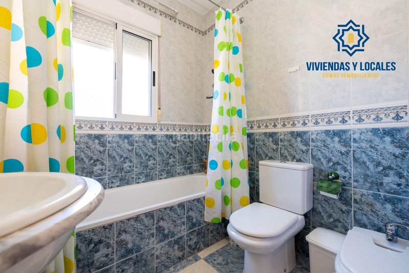 Foto 62bea2ad-5184-4be6-9236-0ba7d35a593a. Casa amb aparcament piscina a Cúllar Vega