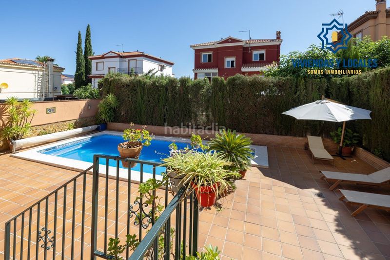 Foto b38b755e-e002-4e09-8a0b-78ae67ba35d8. Casa amb aparcament piscina a Cúllar Vega