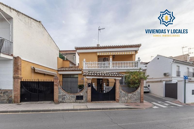 Foto 7c33cc11-2ed1-4883-b94d-52a83d24b768. Casa amb calefacció aparcament a Bola de Oro Granada