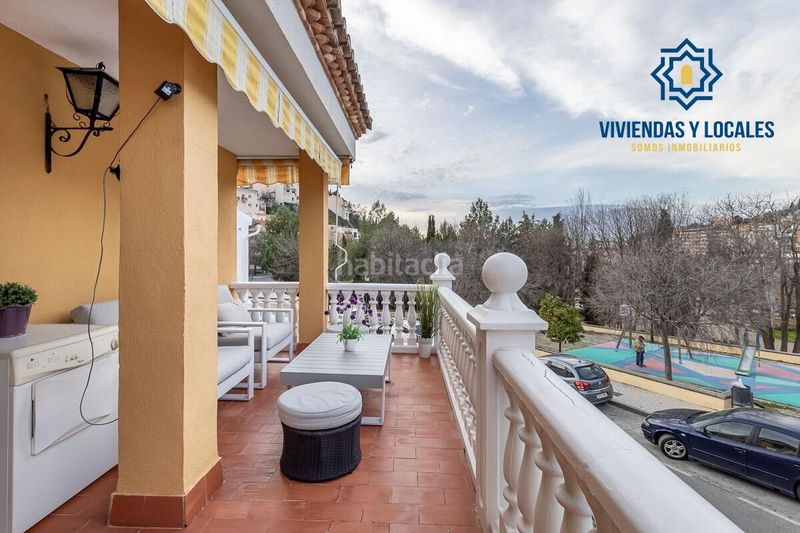 Foto ad88040b-5321-4da0-9257-61978eb7337d. Casa amb calefacció aparcament a Bola de Oro Granada