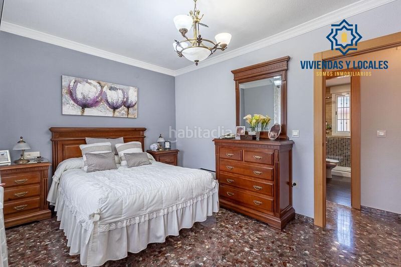 Foto d7fb3acf-4b87-4a65-8fae-15c87b1fd1d6. Casa amb calefacció aparcament a Bola de Oro Granada