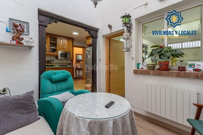 Foto e8b35ac4-5c61-4a0d-b4e0-f43baa0ad053. Casa amb calefacció aparcament a Bola de Oro Granada