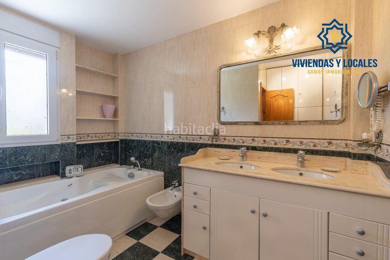 Foto 0a074e4e-4750-4f18-8732-15f94752e77e. Casa amb aparcament piscina a San Francisco - El Chorrillo Gabias (Las)