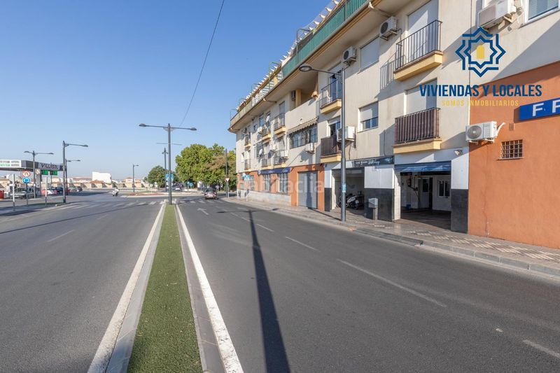 Foto fef2a83a-53b5-4a1d-a707-e4f3f6c26b0b. Local comercial a Maracena