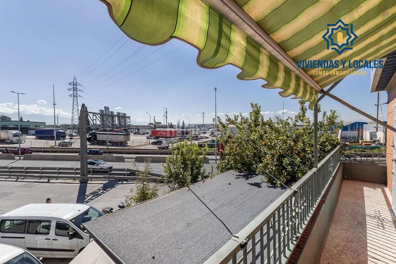 Foto 8044f016-7a88-4b0c-a38b-6ce3c1b42258. Local comercial a Atarfe